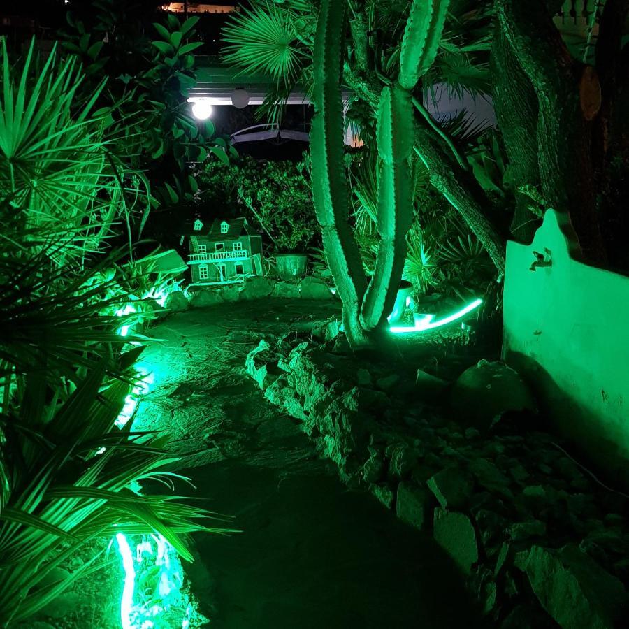 פונזה L'Incanto Di Cala Feola מראה חיצוני תמונה
