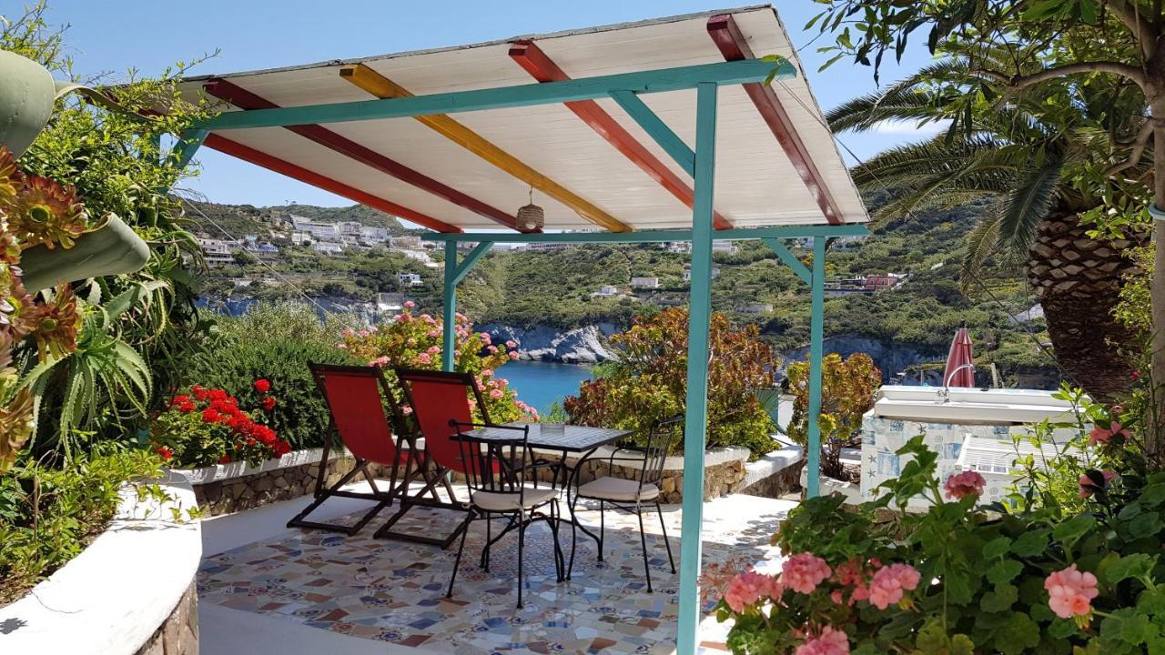 פונזה L'Incanto Di Cala Feola מראה חיצוני תמונה