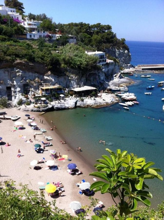 פונזה L'Incanto Di Cala Feola מראה חיצוני תמונה